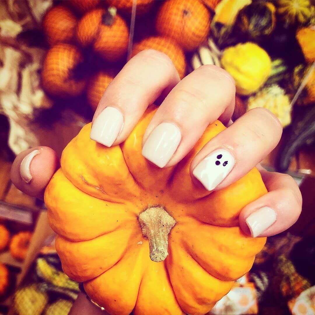 art de l'ongle d'halloween facile
