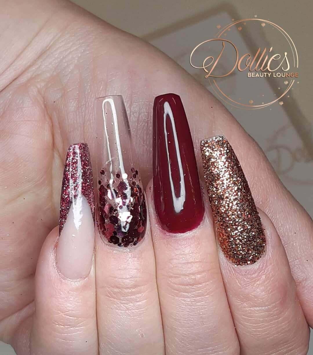 cercueil ou ballerine à longs ongles