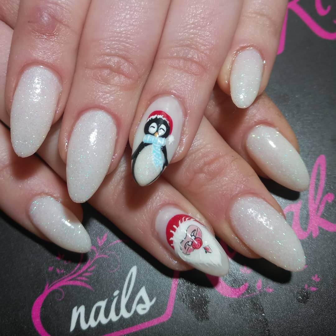 décoration de ongles de Noël pour les filles