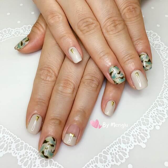 des ongles en gel simples et beaux