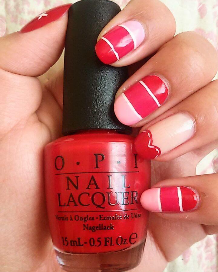 des ongles simples avec des coeurs