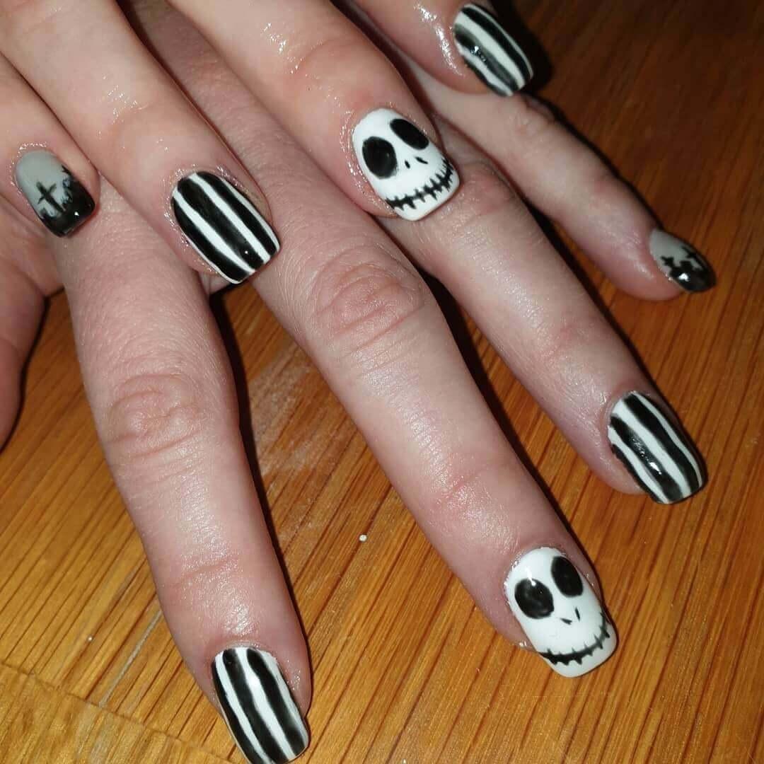 jour des ongles morts