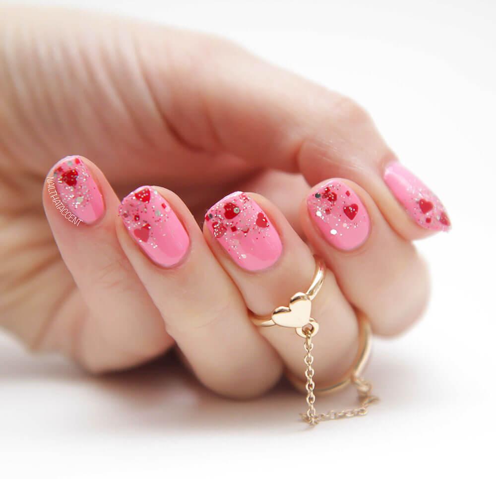 certains peints avec des coeurs de nail art (6)