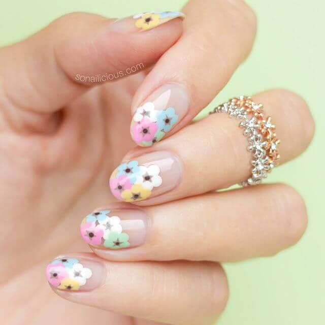 ongles à fleurs