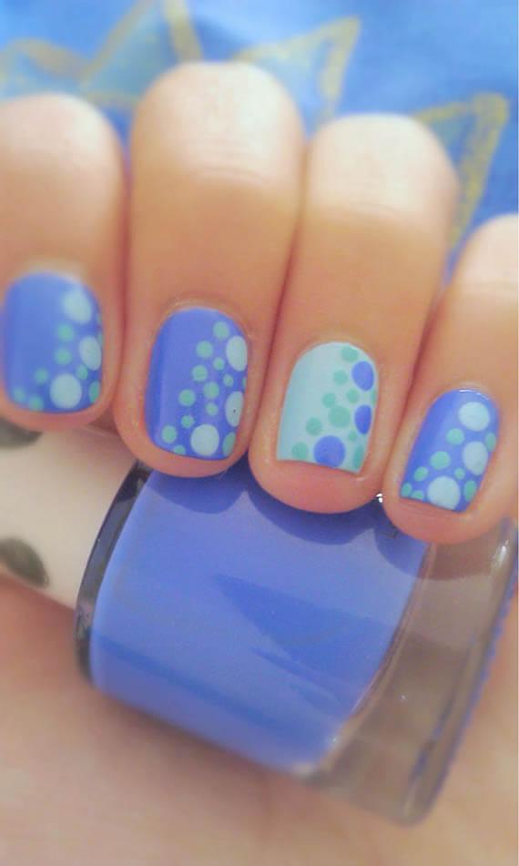 Plus de 80 motifs de ongles décorés en bleu clair 56