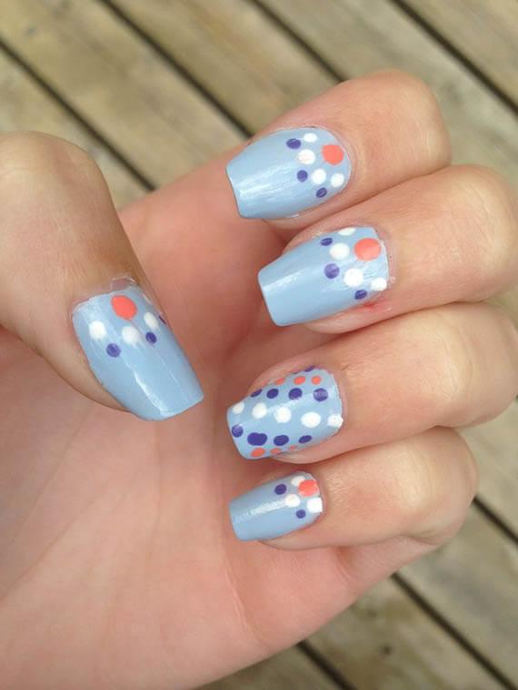 Plus de 80 motifs d'ongles décorés en bleu clair 60