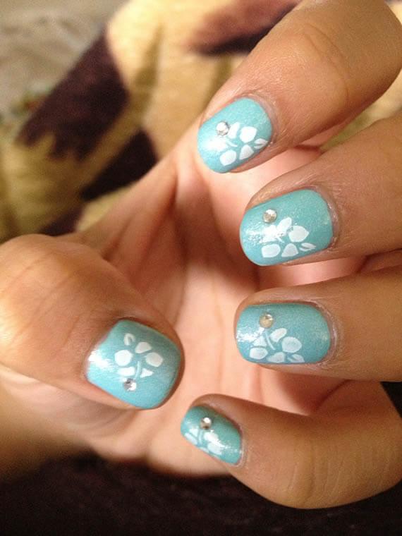 Plus de 80 motifs de ongles décorés en bleu clair 20