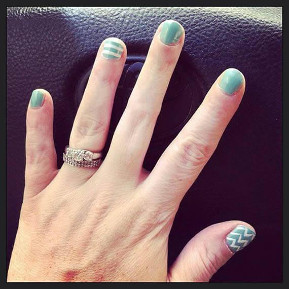 Plus de 80 motifs de ongles décorés en bleu clair 65