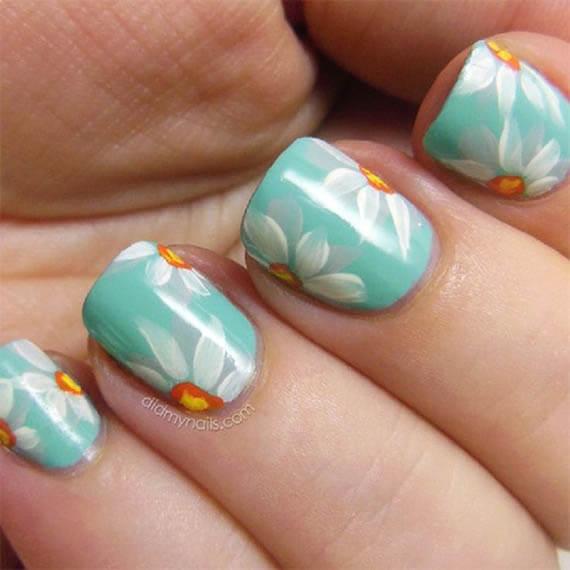 Plus de 80 motifs de ongles décorés en bleu clair 66