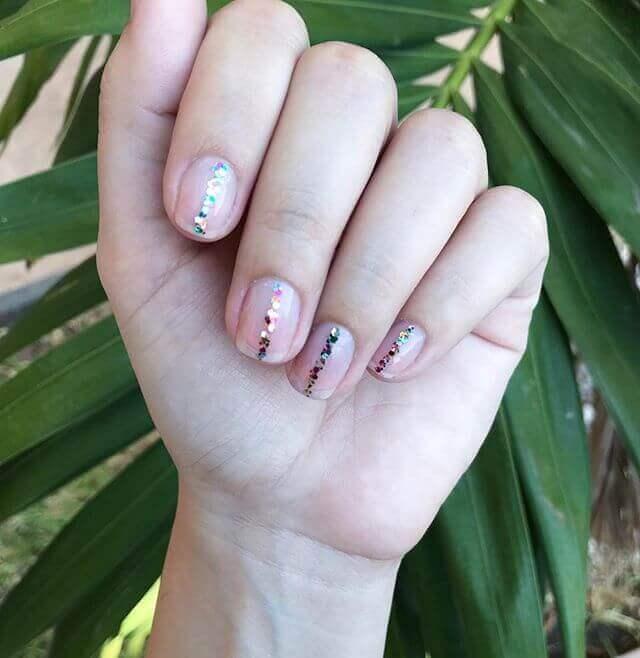 En couleur nue avec brillance