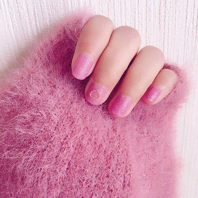 Avec émail brillant