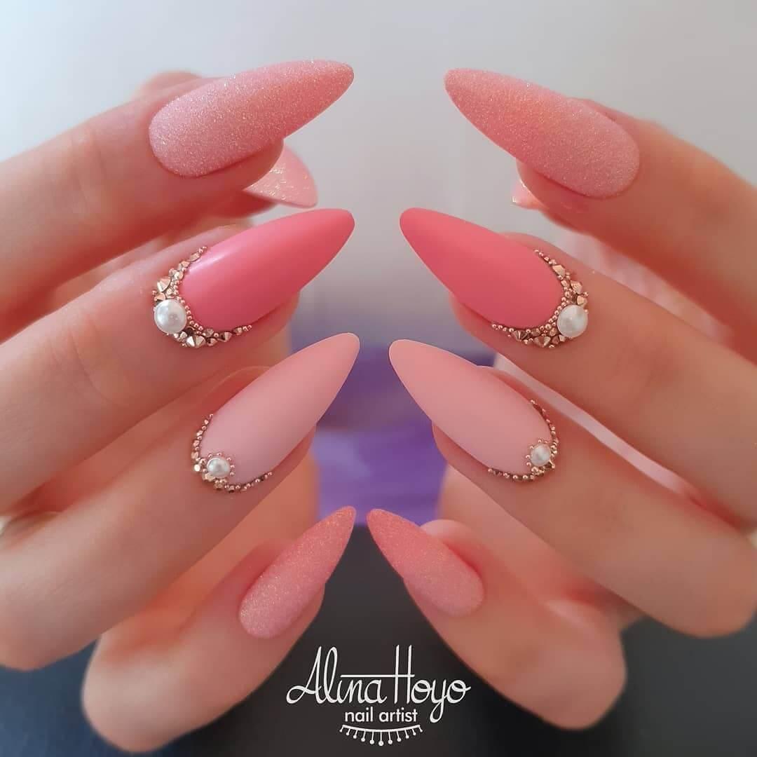 ongles de mariage mats en pierre