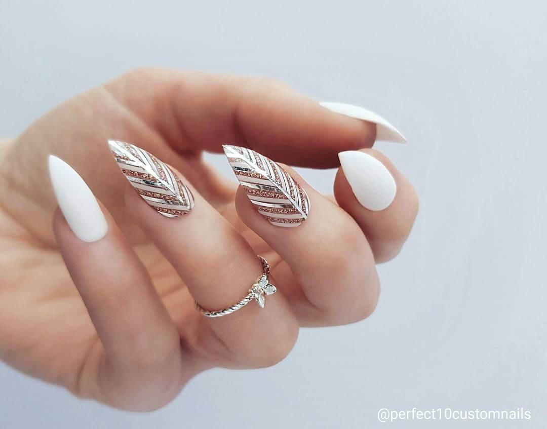 ongles de mariage stiletto