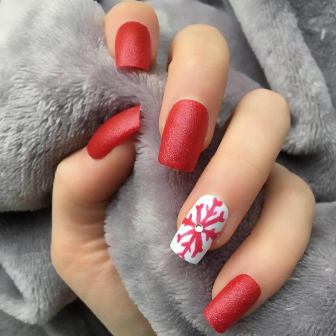 ongles de noël rouges