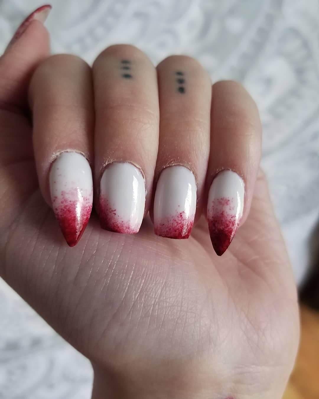 ongles de vampire pour halloween