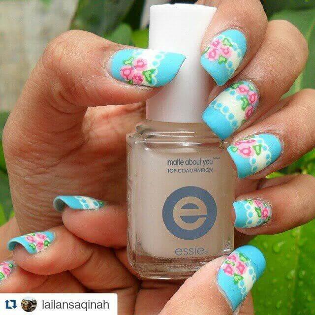 Plus de 80 dessins de nail art en bleu clair 16