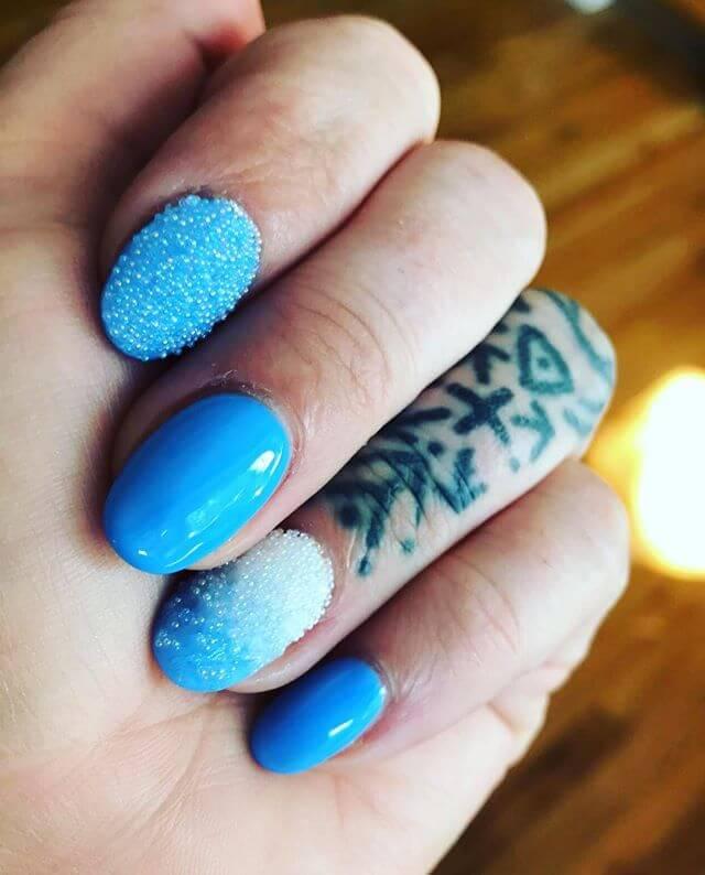 ongles en caviar dégradé