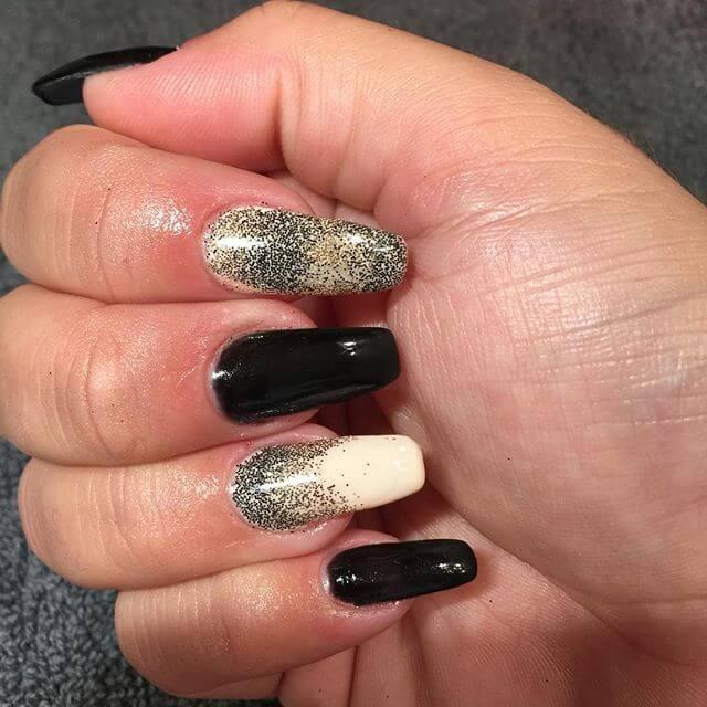 ongles en porcelaine élégants