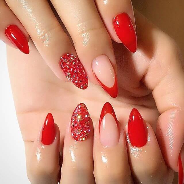 ongles en porcelaine rouge