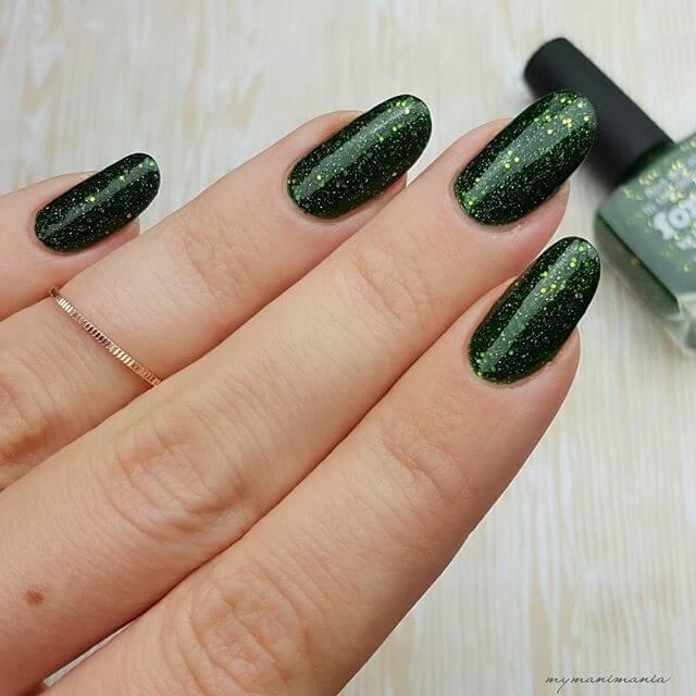 ongles en porcelaine verte