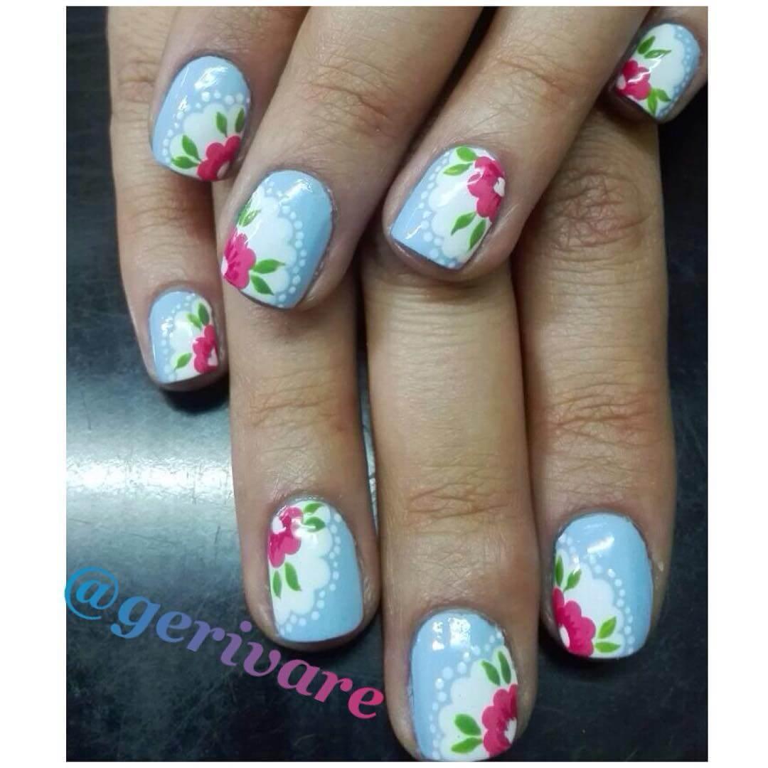 ongles fleuris