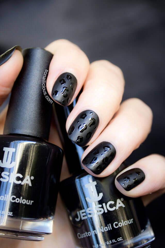 Ongles noirs mats et brillants