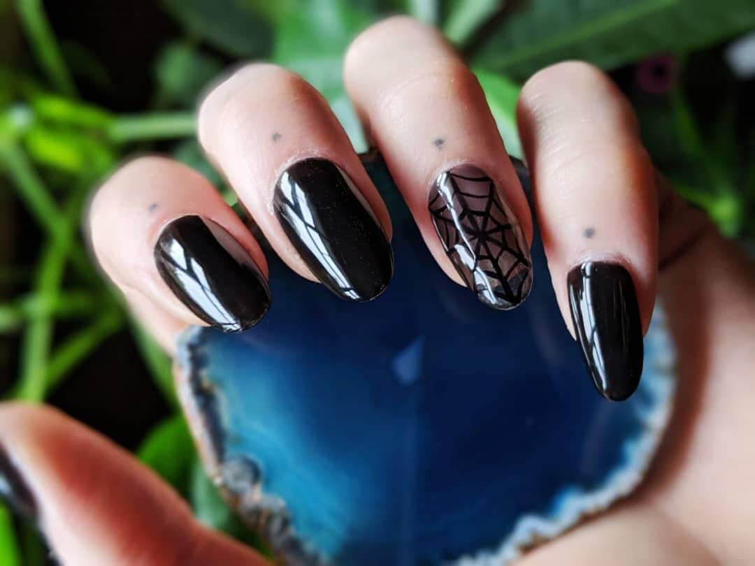 ongles pour toile d'halloween